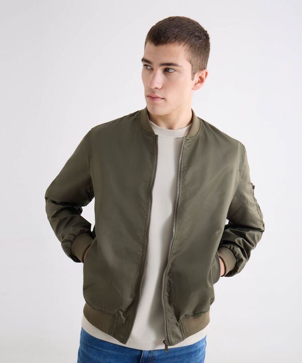 Chaquetas para hombre image number null