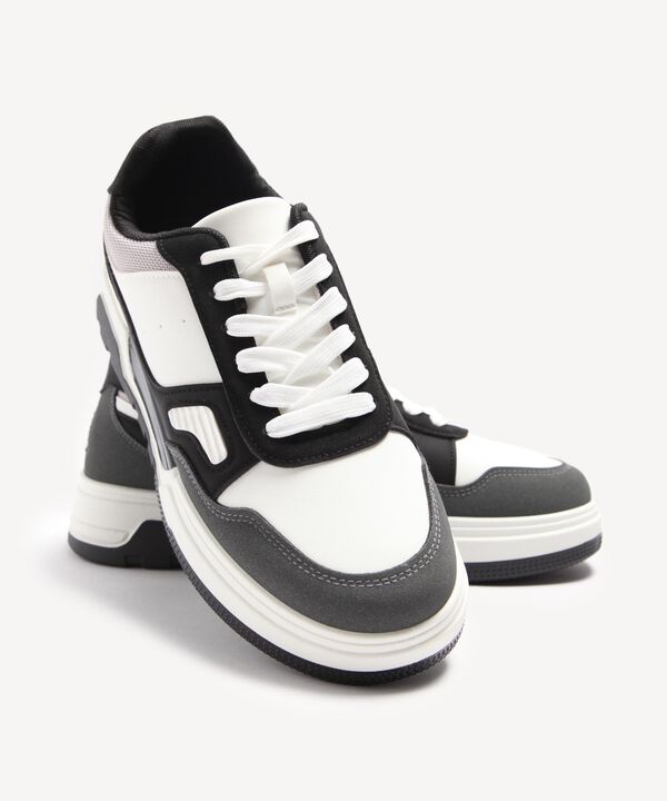 Tenis hombre image number null